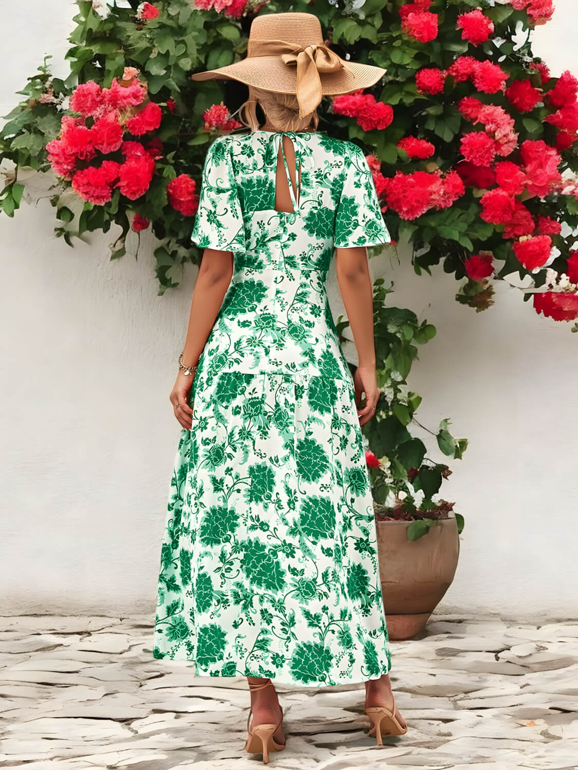 Abito Estivo Senza Schiena Bloom Haven con Fiocco per uno Stile Senza Sforzo Stile Italiano