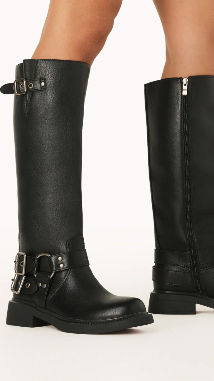 Claudia - Stivali da combattimento edgy neri con dettagli metallici