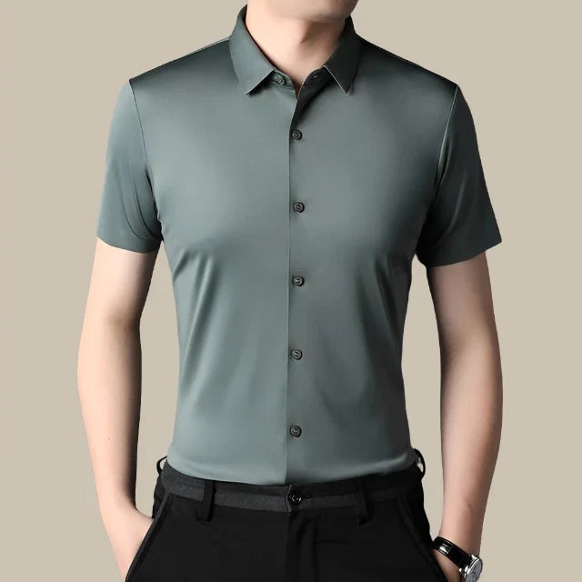 Valerio - Camicia elegante a maniche corte con finitura lucida per uomo