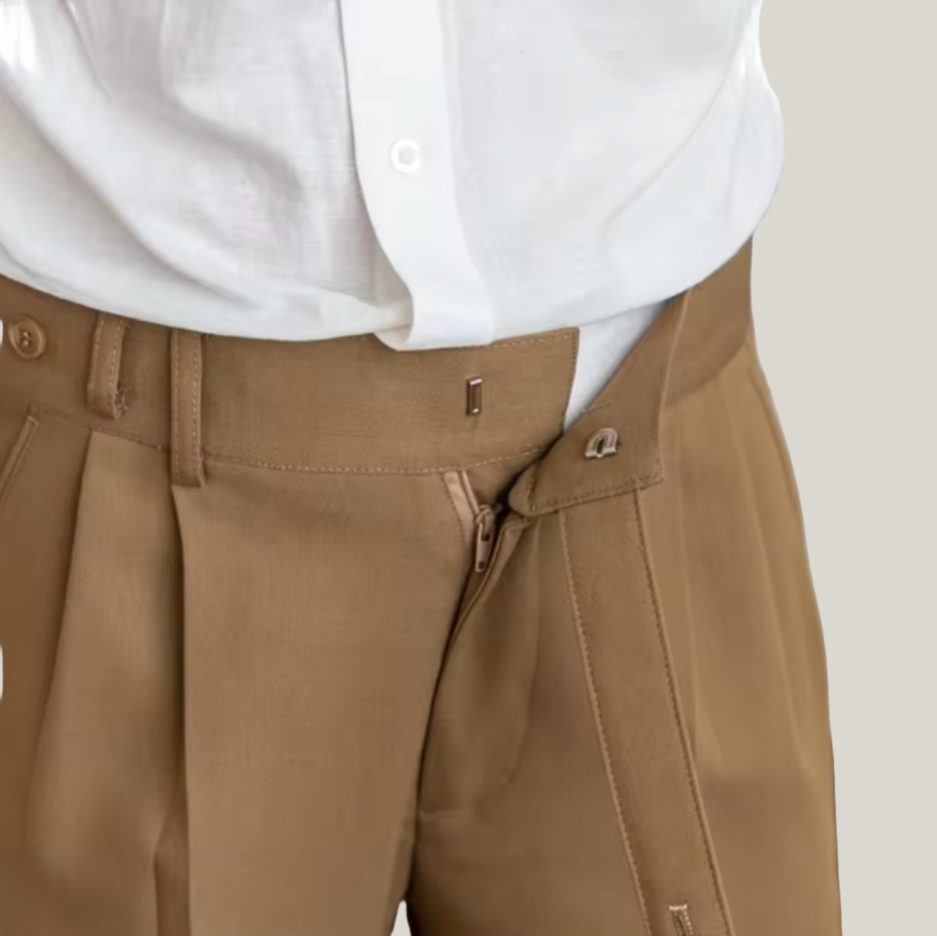 Pantaloni a vita alta per uomo: eleganza e comfort senza tempo
