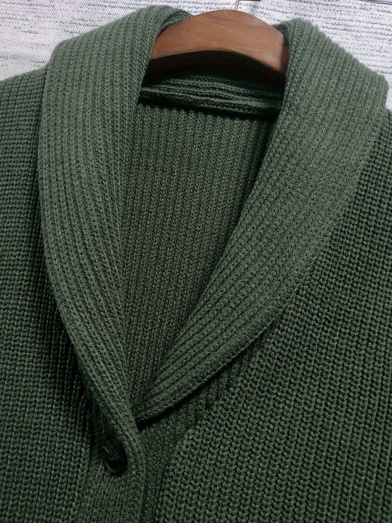 Gilet elegante da uomo in cotone con chiusura a bottoni per un look raffinato