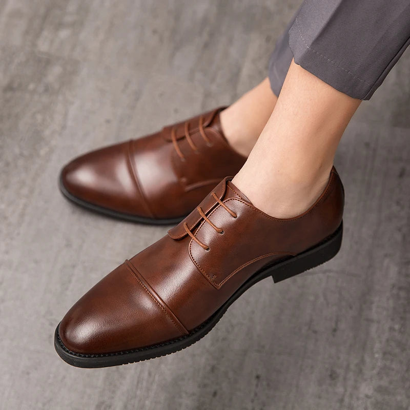 Floris - Eleganti scarpe Oxford in pelle italiana con tacco per uomini raffinati