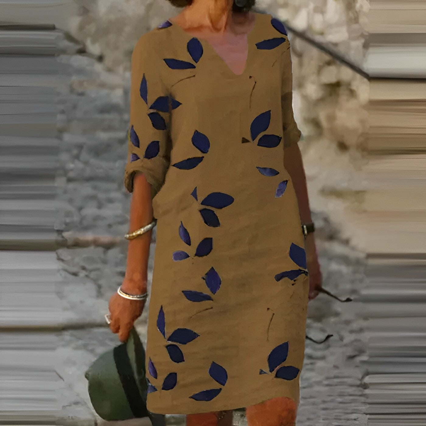 Abito Estivo con Stampa Foglia Vivace per uno Stile Senza Sforzo Stile Italiano