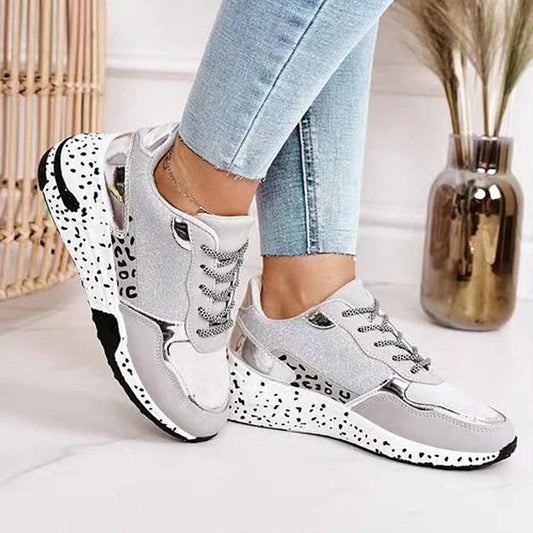 Sneakers con Stampa Leopardata alla Moda con Lacci per Donna