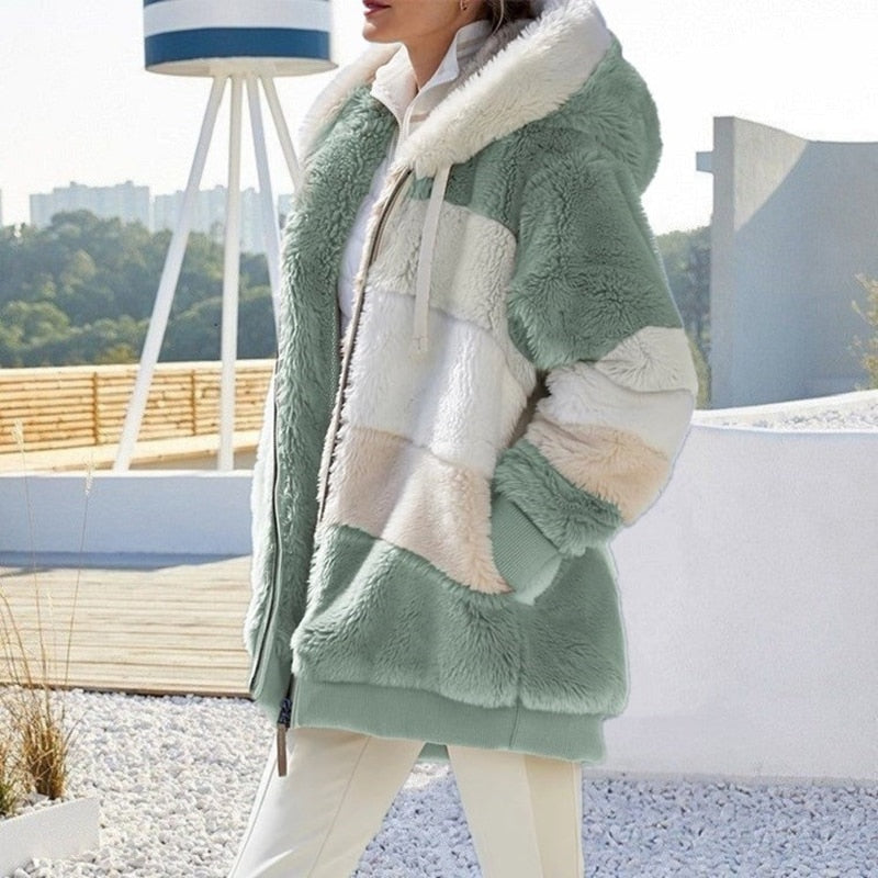 Kallie - Gilet in Peluche con Cappuccio Caldo, Morbido e Stile