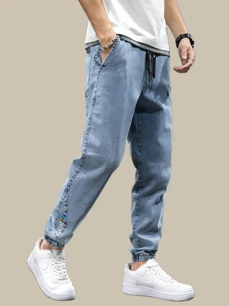 Jeans baggy in denim elasticizzato per uomo con stile urbano e comfort