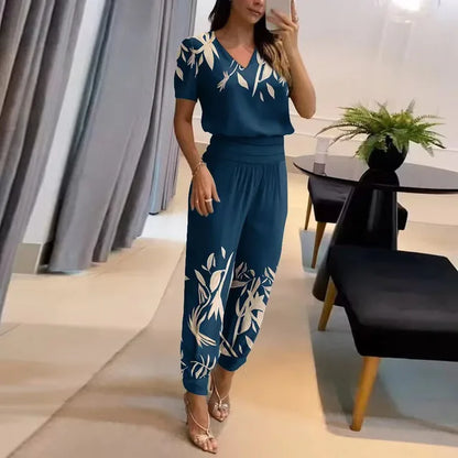 Set Elegante di Top e Pantaloni per un Look Chic Senza Sforzo Stile Italiano