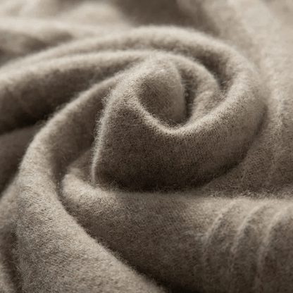 Cardigan in Cashmere Puro a Mezzo Zip con Design Costine Elegante e Confortevole Stile Italiano