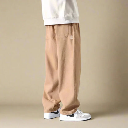 Pantaloni streetwear larghi per uomo con tasche cargo e design moderno