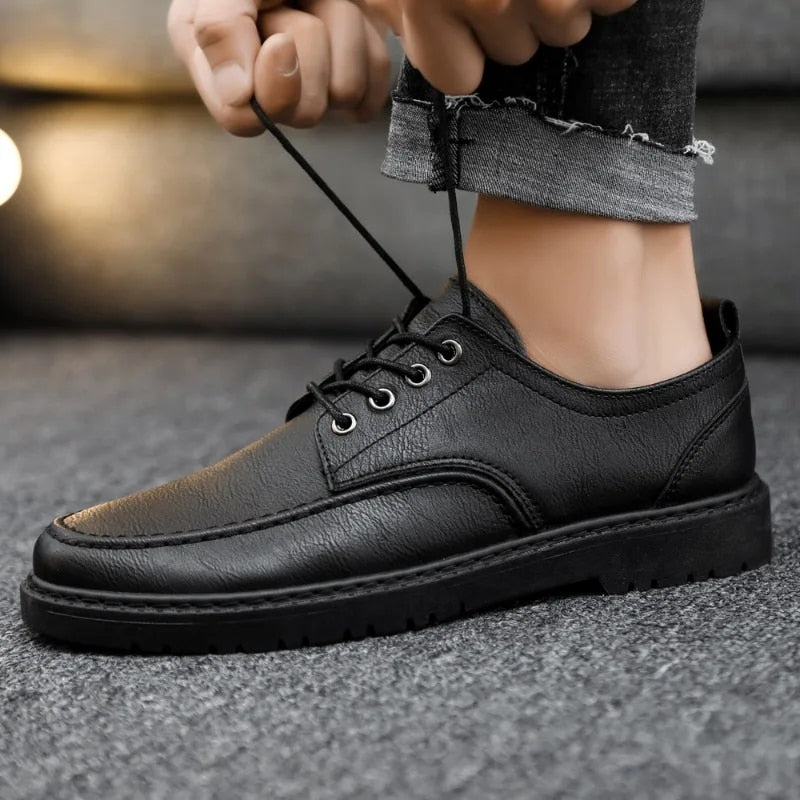 Scarpe da uomo eleganti e casual con lacci per un look raffinato e confortevole