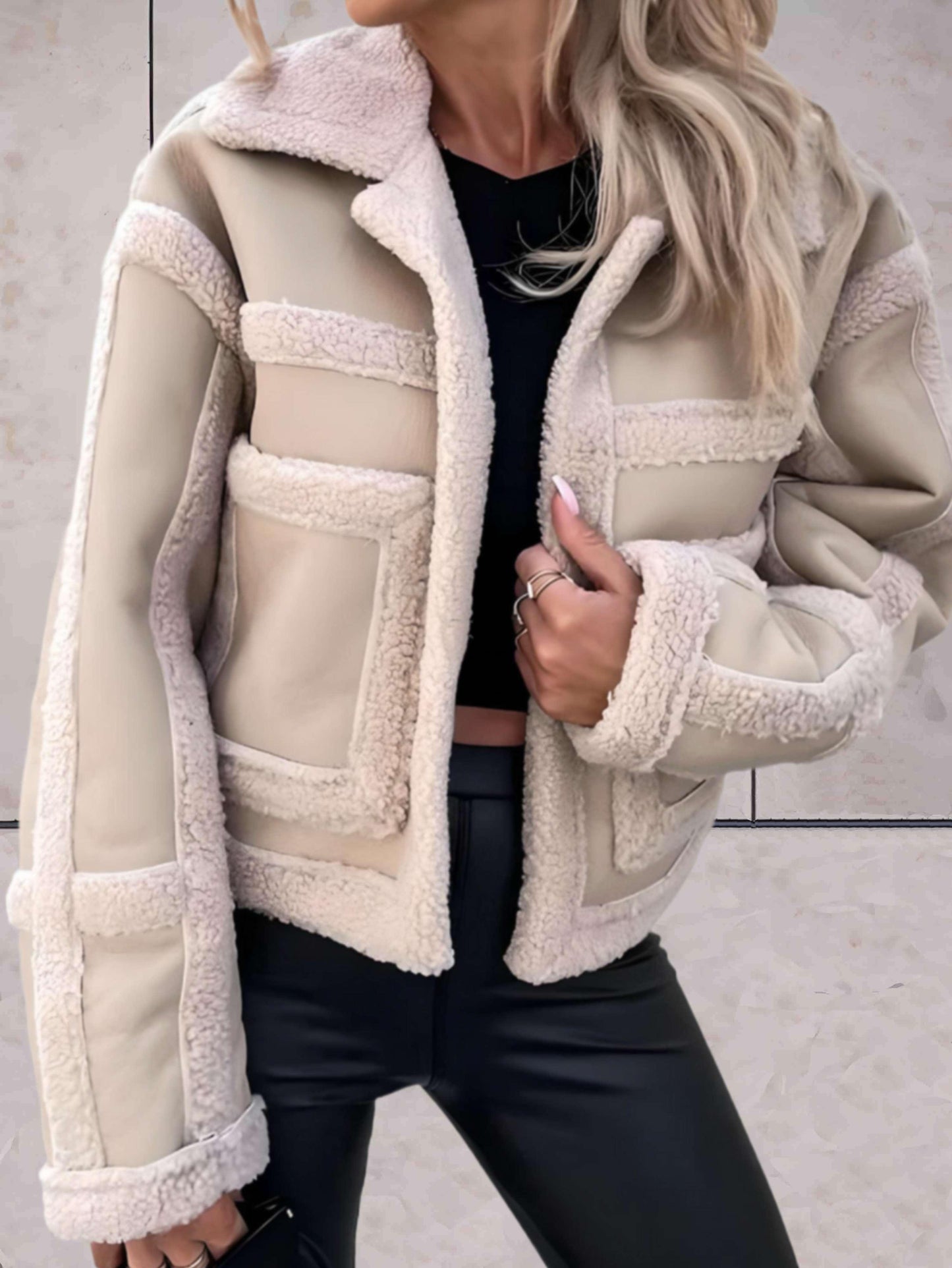 Cappotto elegante in lana con colletto di pelliccia Braylen
