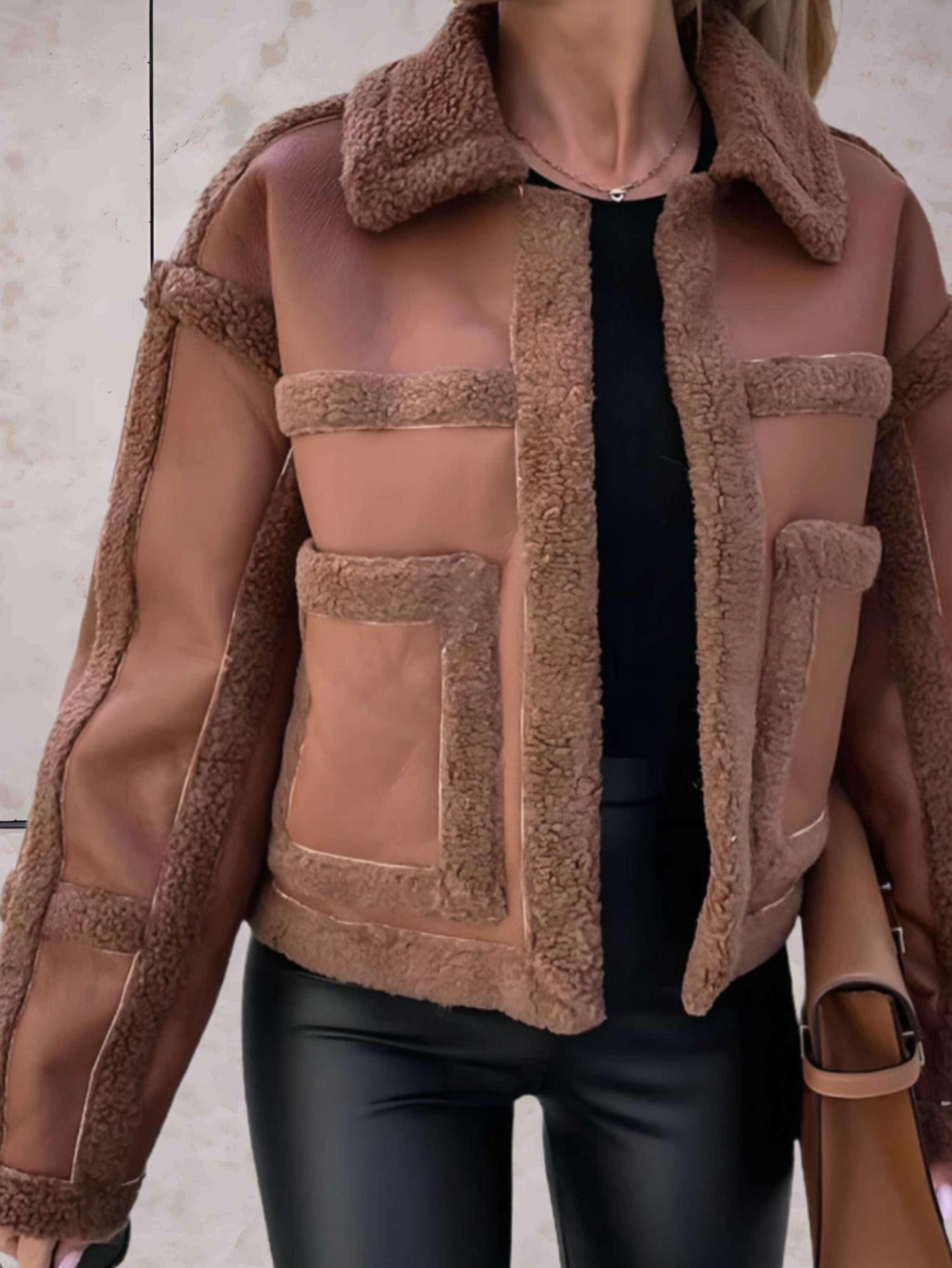 Cappotto elegante in lana con colletto di pelliccia Braylen